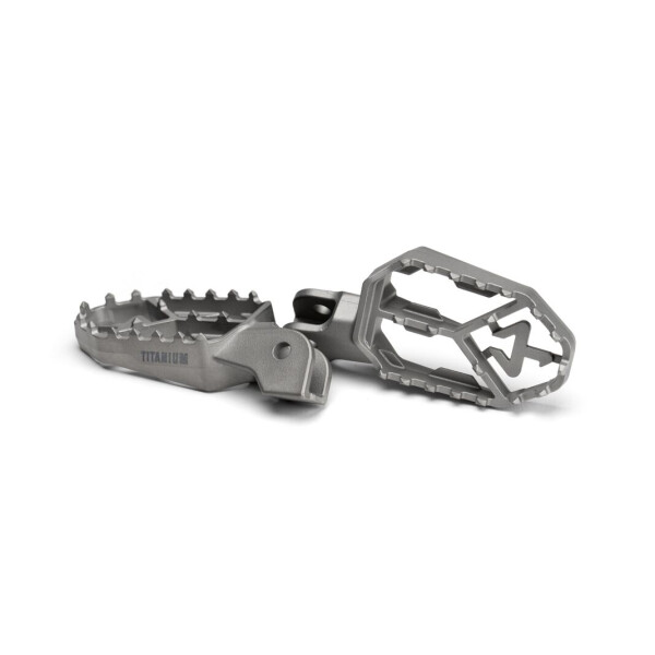 Akrapovic Adventure Footpeg Set (Titan) für BMW R 1250 GS / ADVENTURE - BJ. 2019 > 2023 (F-BM13T1)